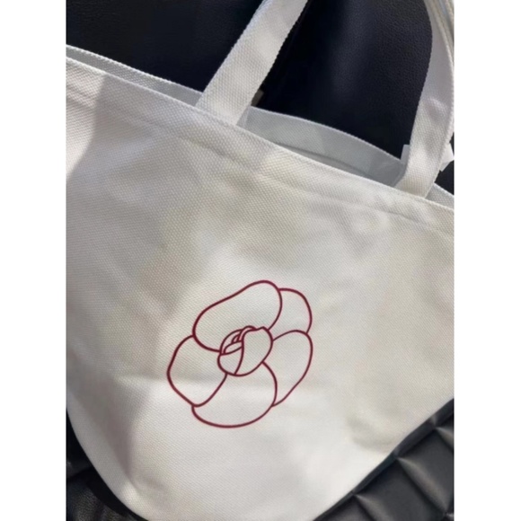 Chanel Beauty No.1 Organic Cotton Tote Bag  NWT - Picture 3 of 8